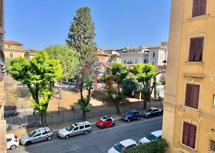 Archouse - Elegant A 10 Min Dal Colosseo Apartment Rom